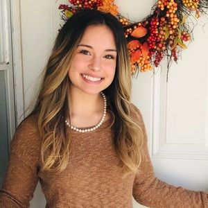 Meet your Posher, Courtney